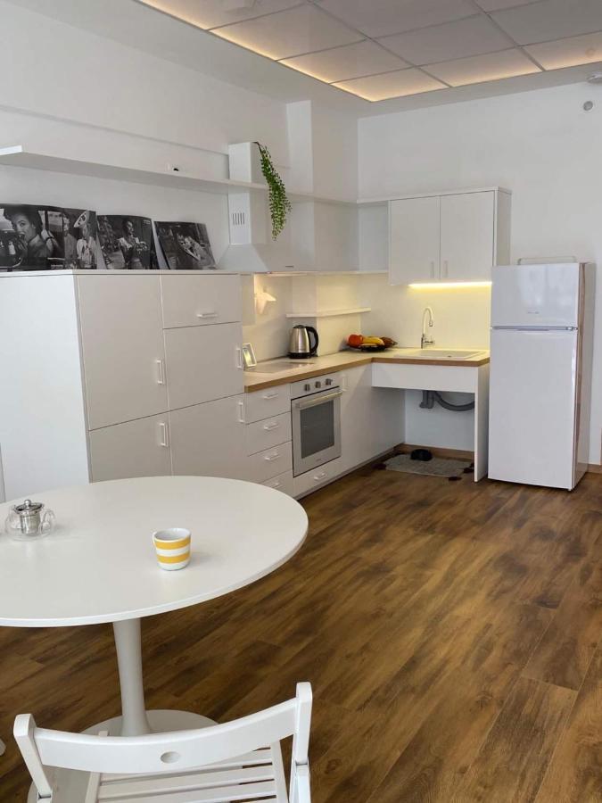 Felicity Loft In Thessaloniki _ Accessible & Comfortable Buitenkant foto