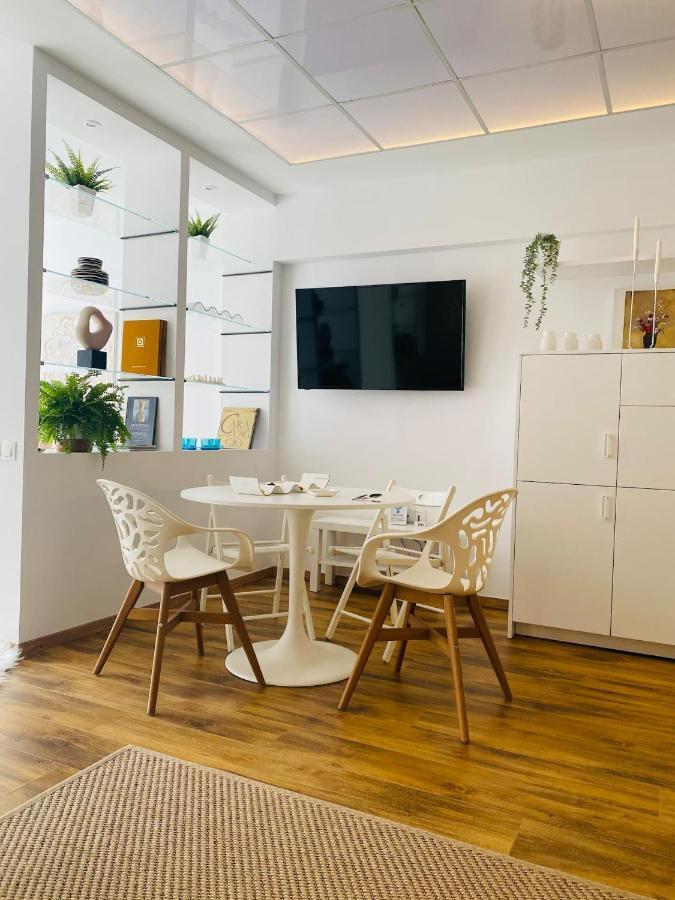 Felicity Loft In Thessaloniki _ Accessible & Comfortable Buitenkant foto